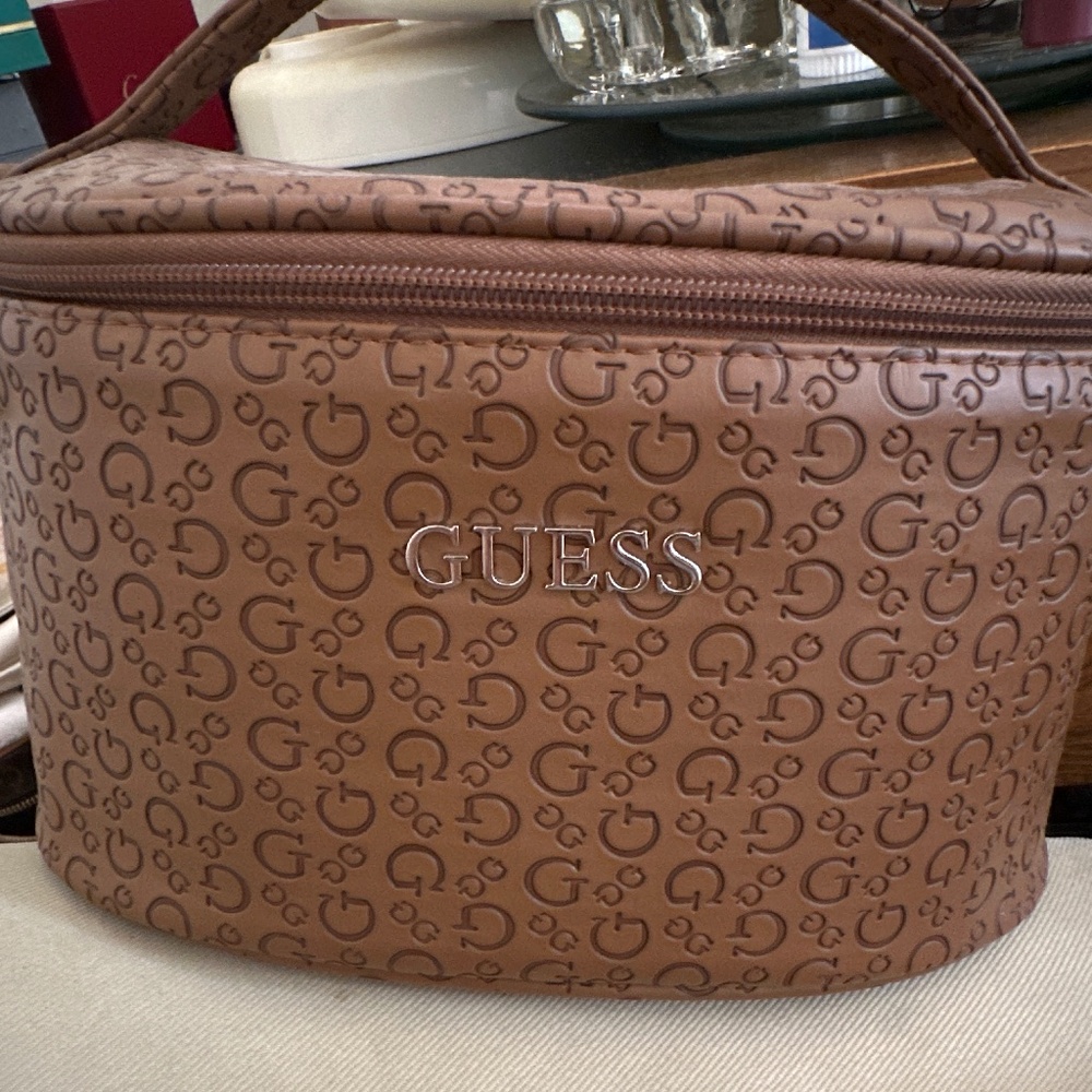 Toilet bag